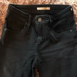 Levi’s High Rise Skinny Jeans